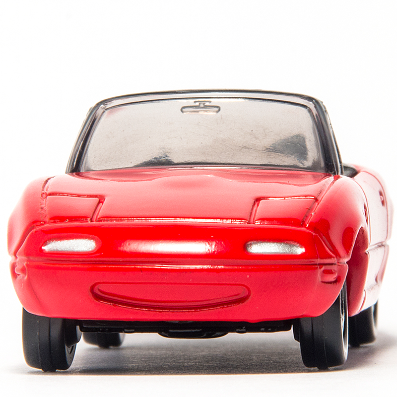 Illustration for article titled 25 years of this Happy Little Roadster